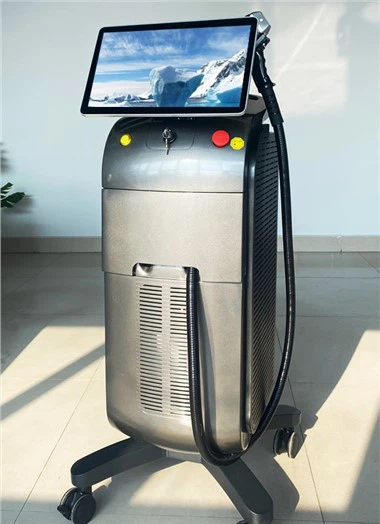 Diodinis plaukų šalinimo lazeriu aparatas iš Izraelio